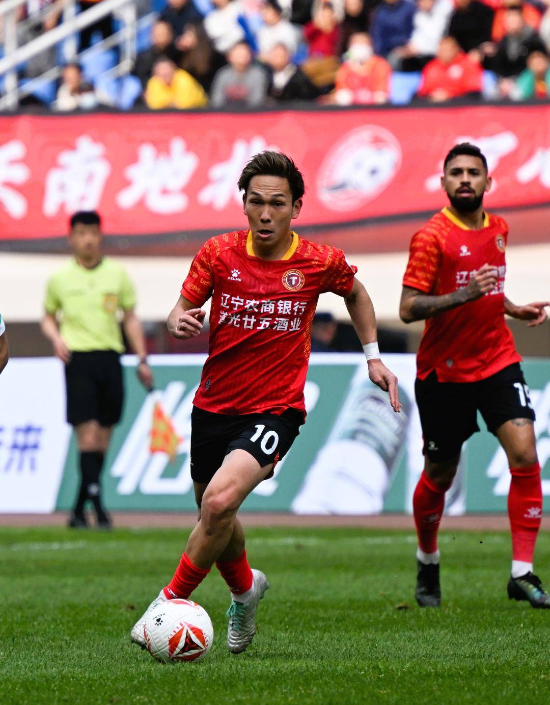 西甲倒计时;广东宏远集结日外线爆发;细节引发关注;态度坚定;训练强度明显提升的简单介绍 西甲倒计时;广东宏远集结日外线爆发;细节引发关注;态度坚定;训练强度明显提升的简单介绍