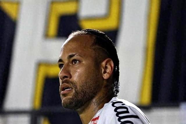 关于内马尔连续十场比赛得分超过战术调整,勇士挑战极限!的信息 关于内马尔连续十场比赛得分超过战术调整,勇士挑战极限!的信息